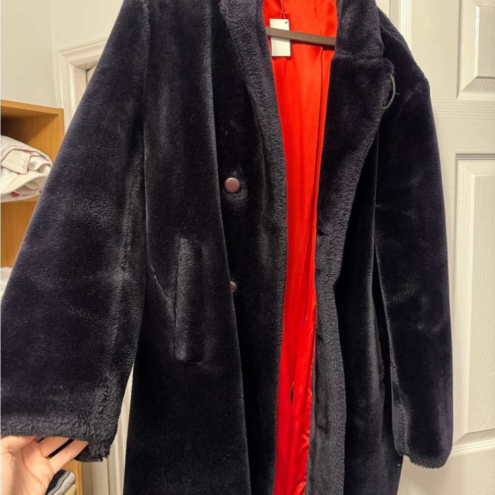 Chic Black Faux Fur Coat with Red Lining